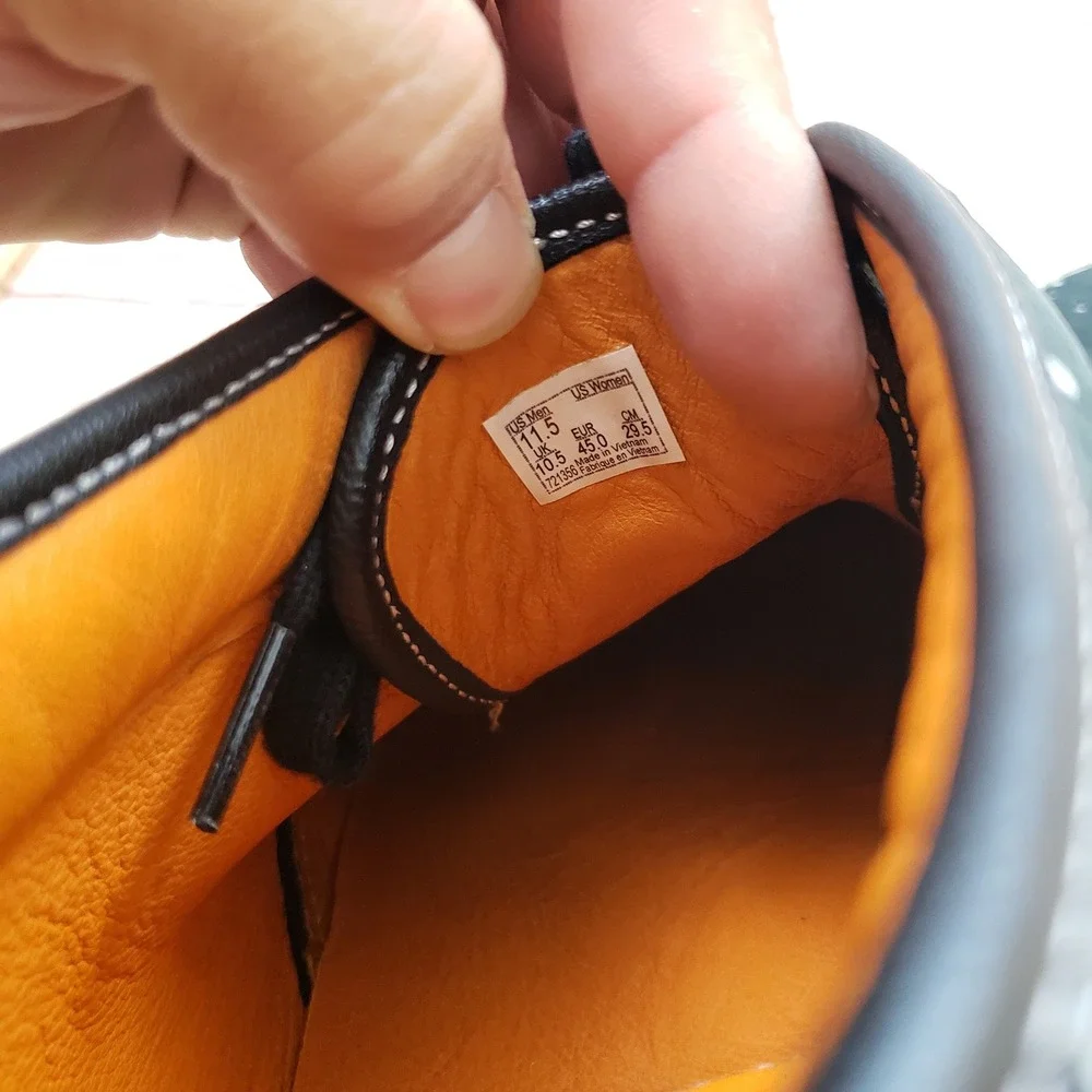 Vans vault lqqk